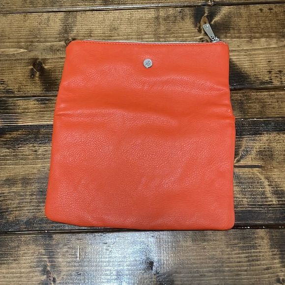 GRACE Adele Orange Clutch - Picture 4 of 10